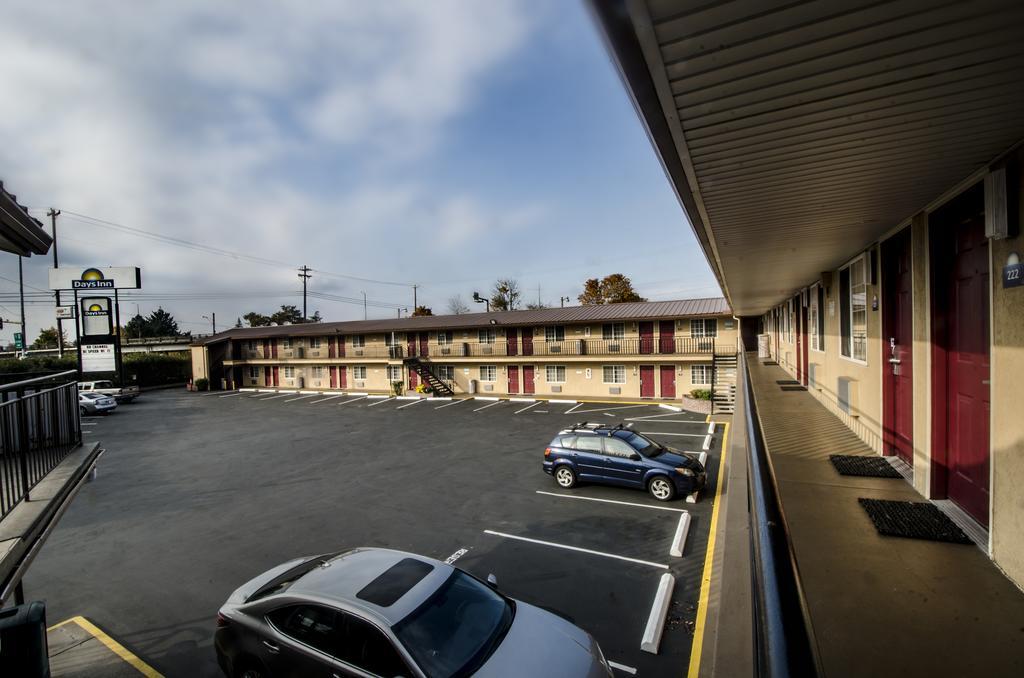 Days Inn By Wyndham Portland Central Kültér fotó