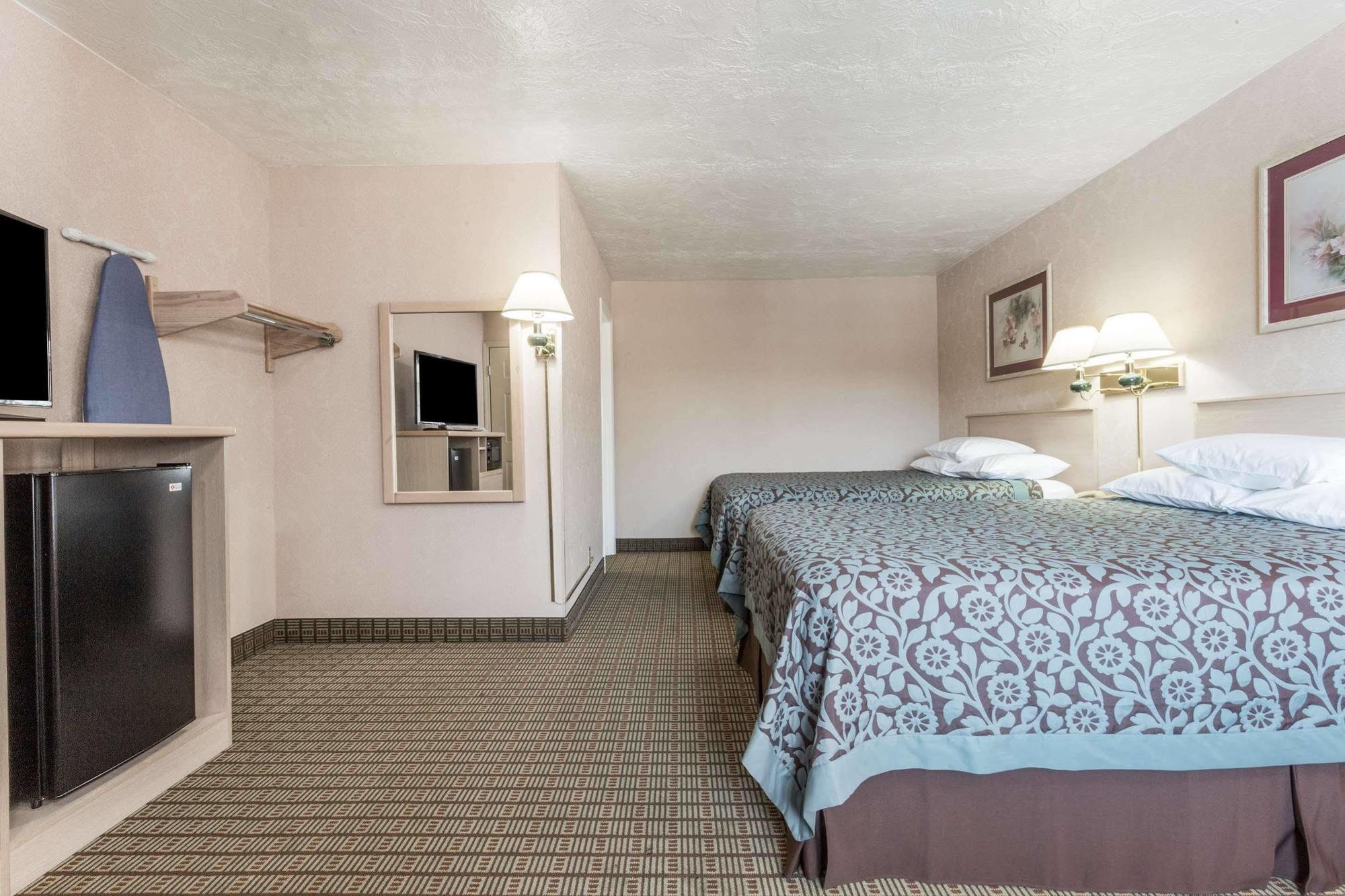 Days Inn By Wyndham Portland Central Kültér fotó