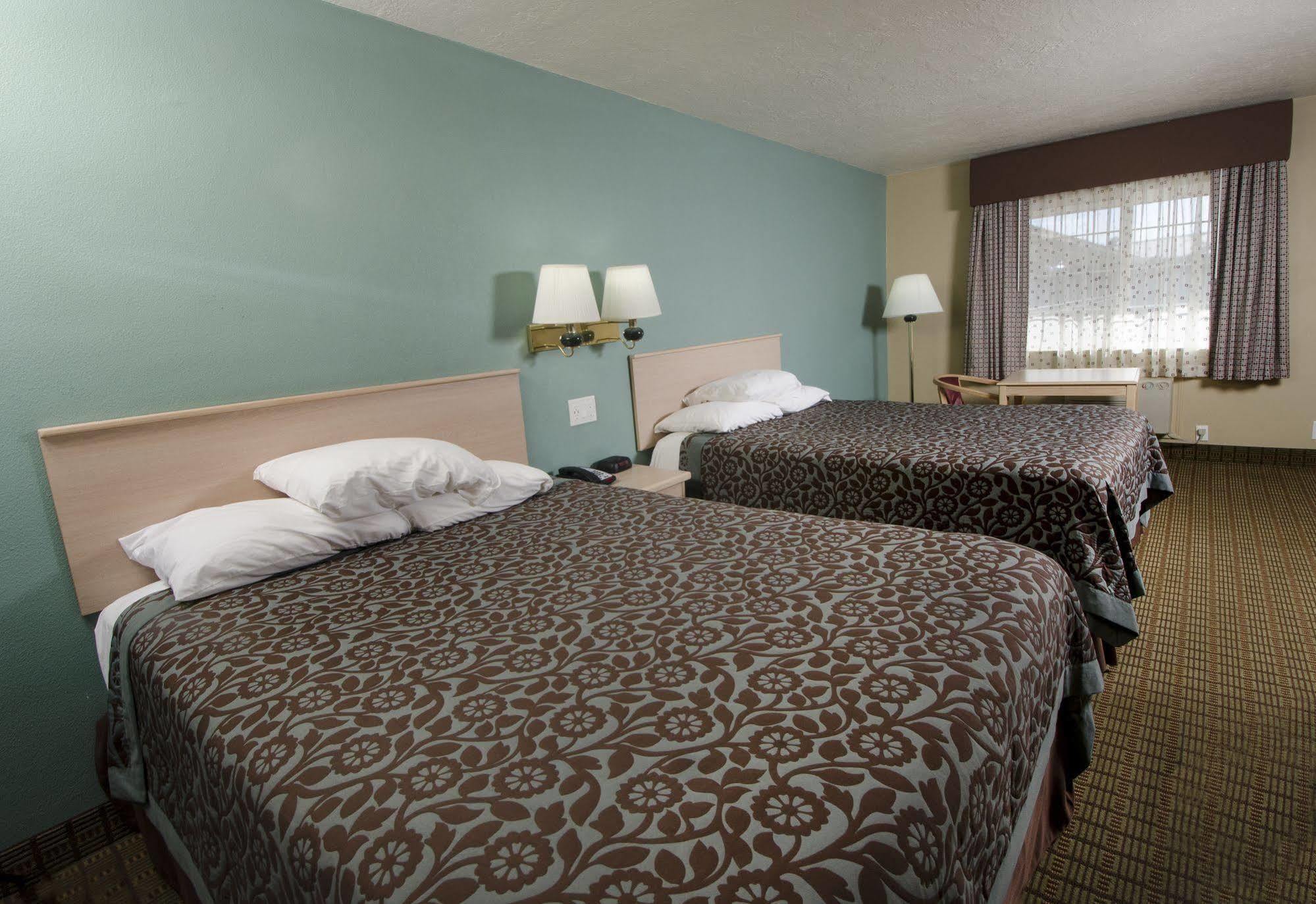 Days Inn By Wyndham Portland Central Kültér fotó
